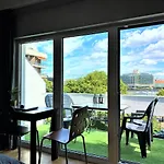 Danube View With Terrace * بودابست