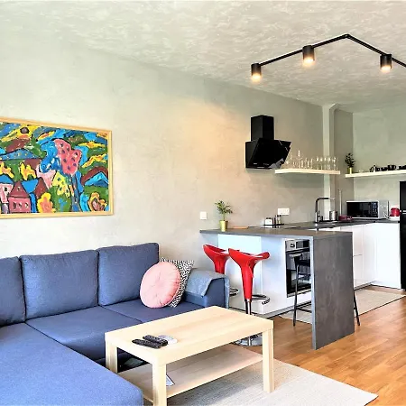 Apartment Danube View Artapartment With Balcony