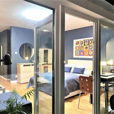 Apartment Danube View Artapartment With Balcony Budapest