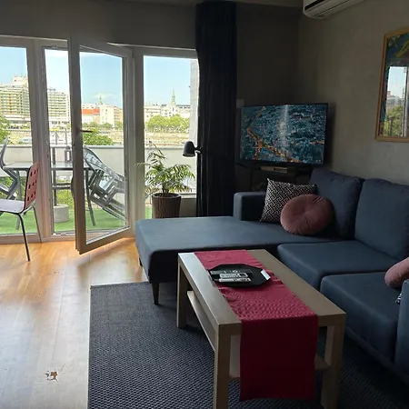 아파트 Danube View With Terrace *